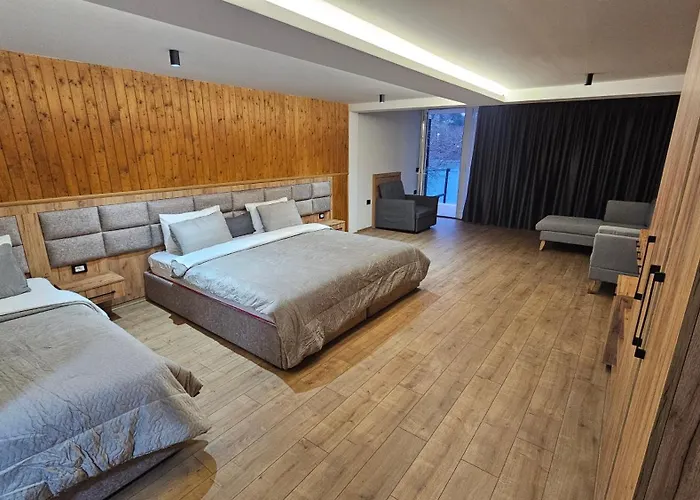 1 Private Bedroom River View&jacuzzi Vila Shkodër