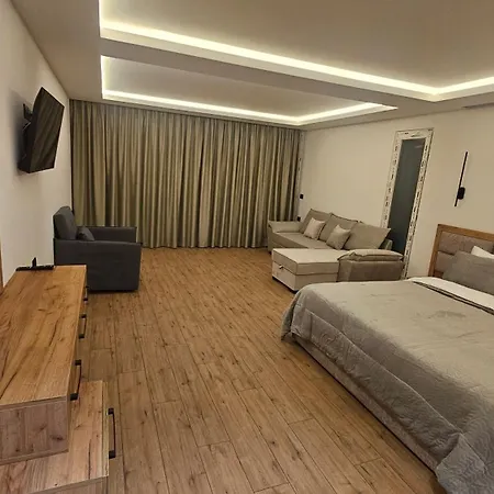 빌라 Riverside View Jacuzzi&Halal Suite