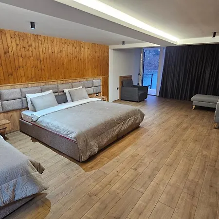 1 Private Bedroom River View&jacuzzi Villa Shkodër